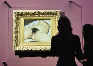 Viewes at the Gustav Courbet exhibition Vienna. Photo Art with me Tours, 2026